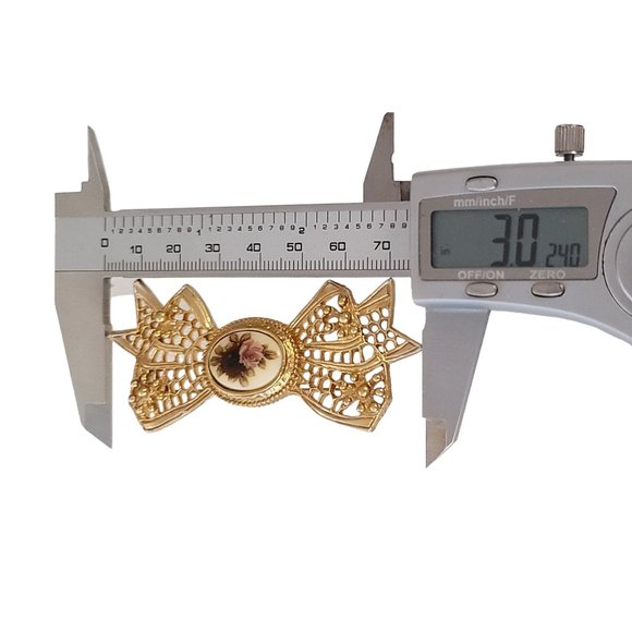 1928 Brand Gold Tone Roses Bow Pin Brooch K669 - Picture 8 of 9